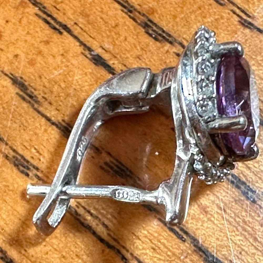 925 Sterling Silver Huggie
Earring over
Round Alexandrite 4,Ict. - Picture 8 of 10